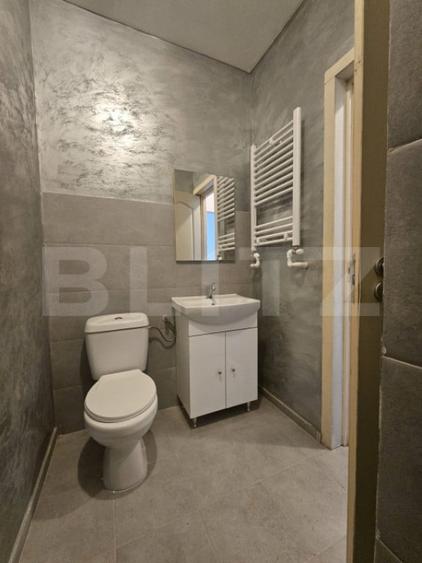 Casă cu 5 camere cu Teren 600 Mp în Dumbrăvița