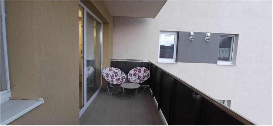 Apartament cu 2 camere decomandat, mobilat în Răcădău