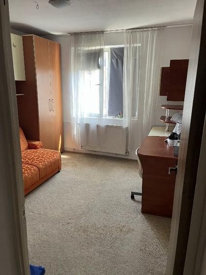 Apartament cu 2 camere decomandat, mobilat în Rahova