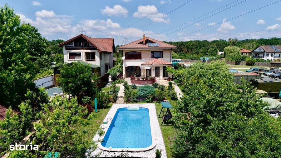 Casă cu 7 camere cu Teren 1427 Mp în Balotești