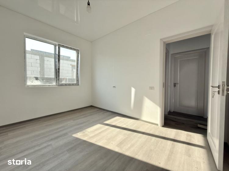 Casa cu 4 Camere | Navodari - 1