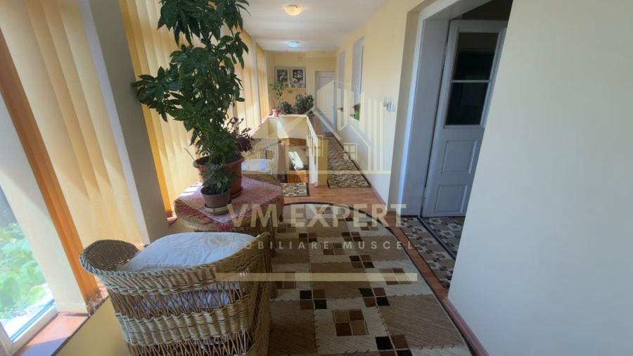 Casă cu 5 camere cu Teren 456 Mp în Ultracentral