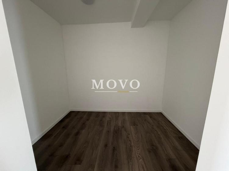 Duplex cu 4 camere cu Teren 250 Mp în Săcălaz