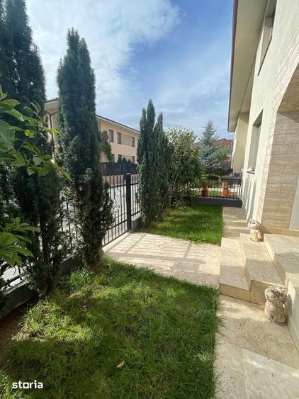 Casă cu 5 camere cu Teren 207 Mp în Florești
