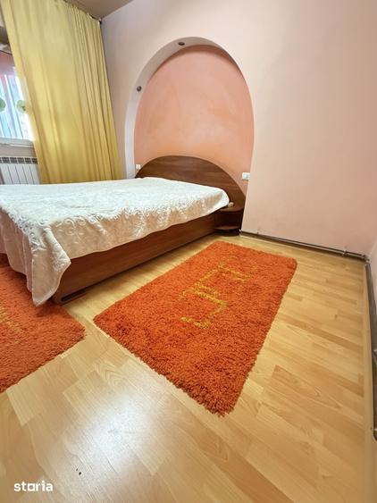 Apartament cu 3 camere decomandat în Nicolina