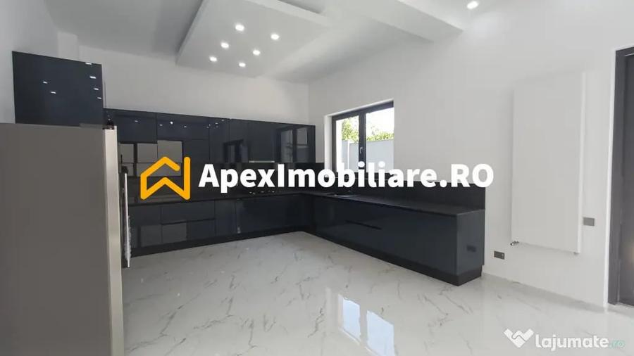 Casă cu 7 camere cu Teren 500 Mp în Pipera