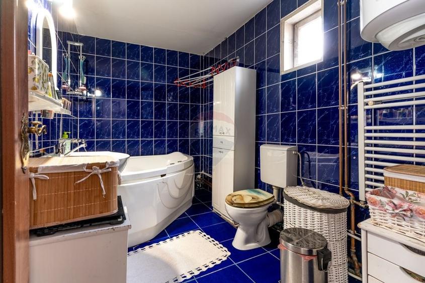 Casă individuală cu 4 camere cu Teren 470 Mp în Florești