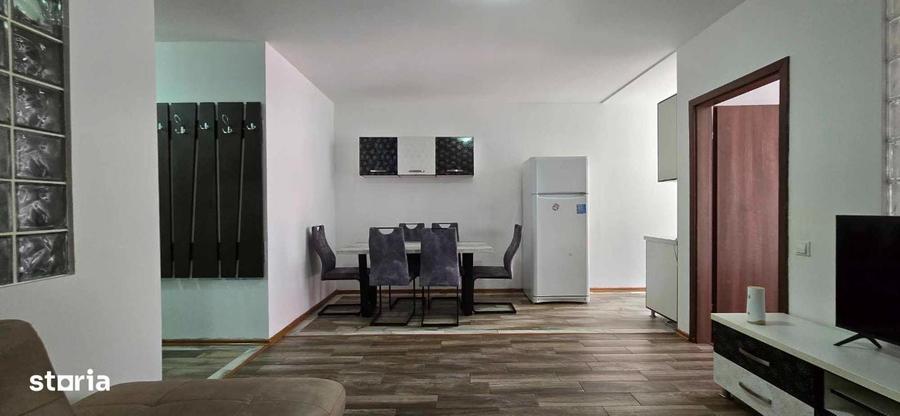 Apartament cu 3 camere în Nufărul