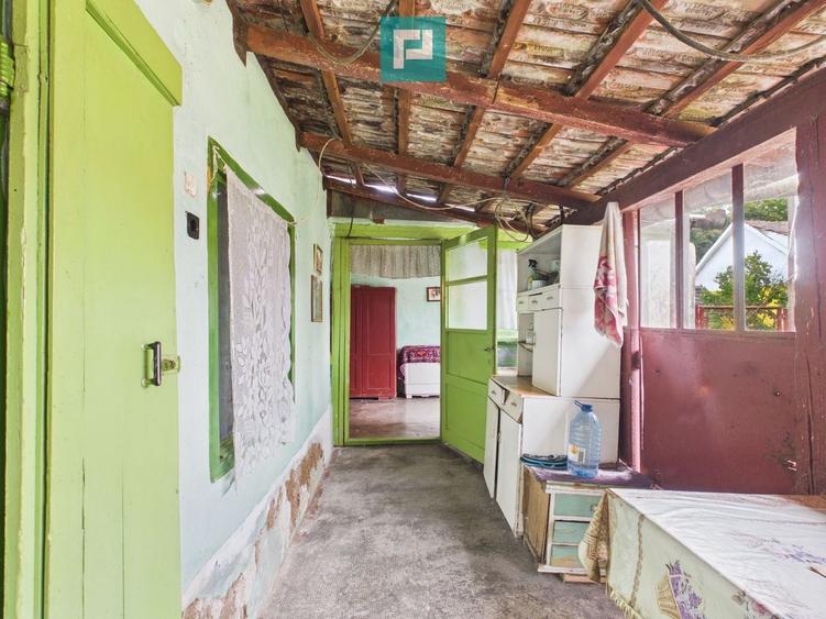 Casă individuală cu 6 camere cu Canalizare în Dorobanți
