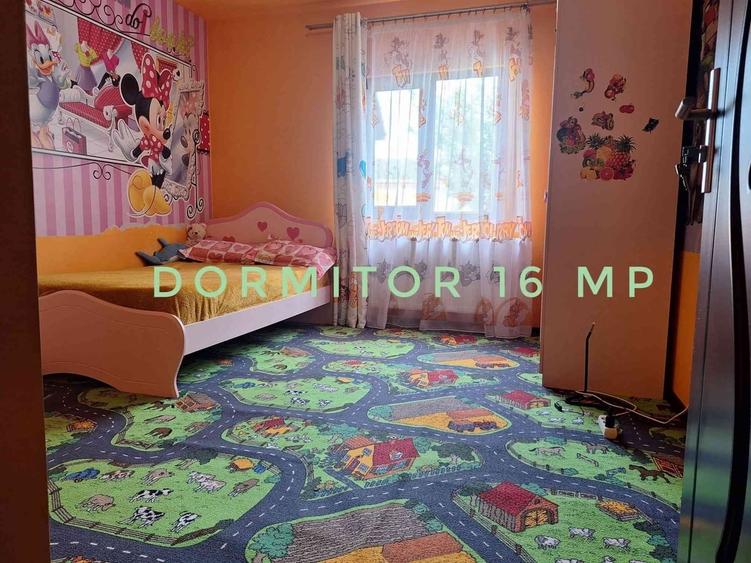 Casă cu 5 camere cu Teren 1325 Mp în Central