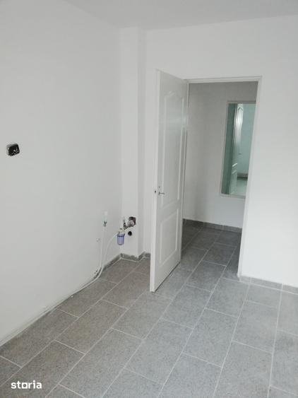 Vanzare/Chirie. Parter cu balcon acces separat ,schimb cu Teren - 10