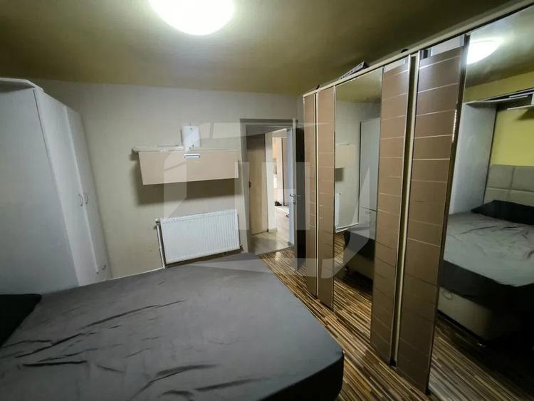 Apartament cu 3 camere decomandat, mobilat în Între Lacuri