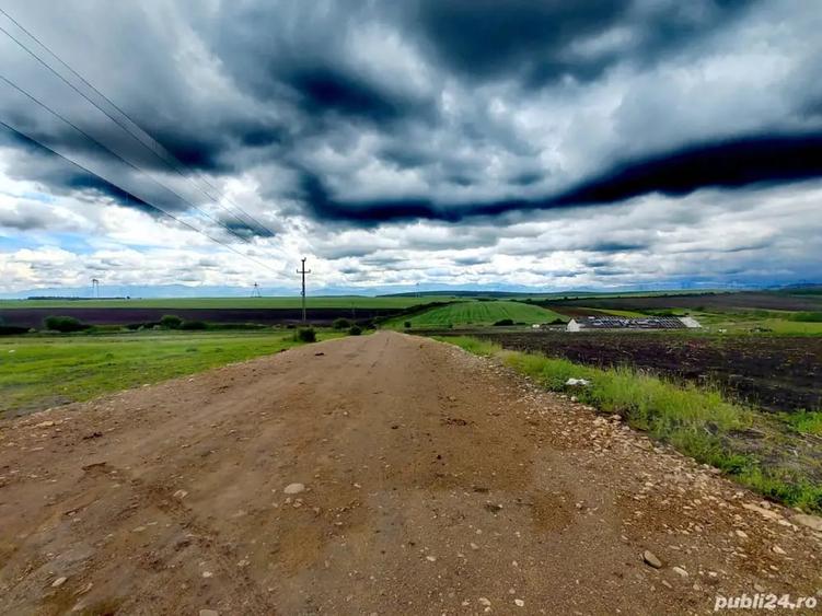 Teren de 3000 mp, în Central