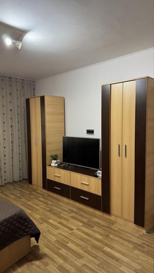 Garsonieră decomandată în Timpuri Noi