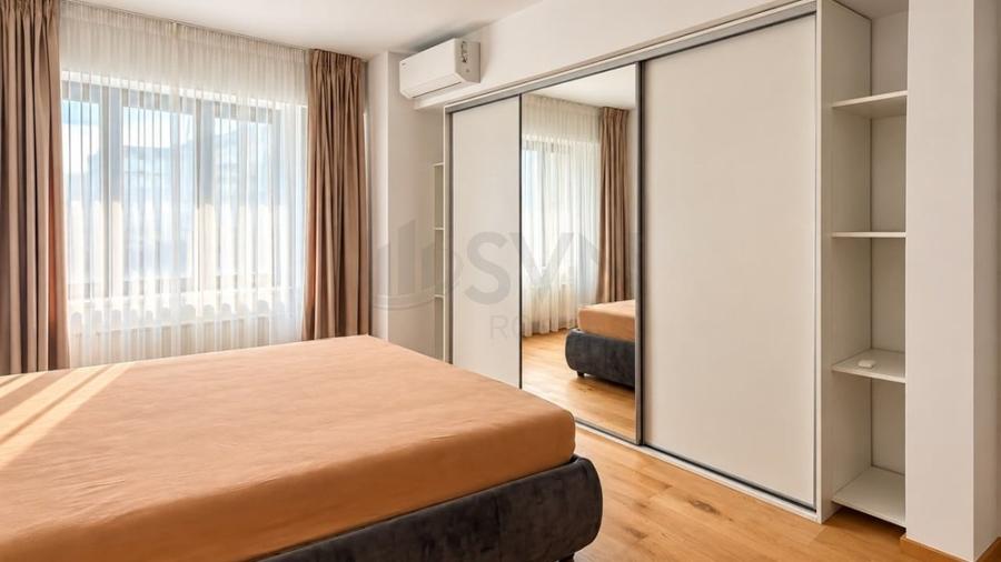 Apartament cu 3 camere decomandat în Aviației