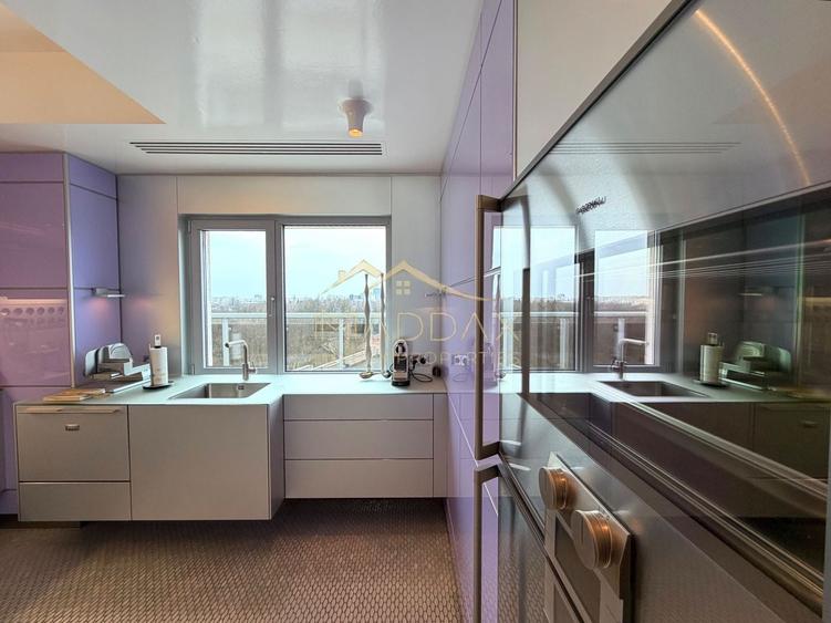 Penthouse cu 4 camere decomandat, mobilat în Floreasca