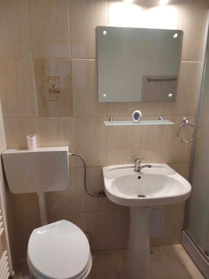 Inchiriez garsoniera zona Micro 1 - 7