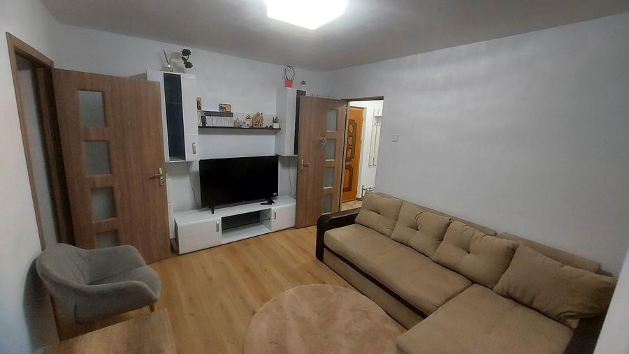 Inchiriez apartament cu doua camere Trivale - 1