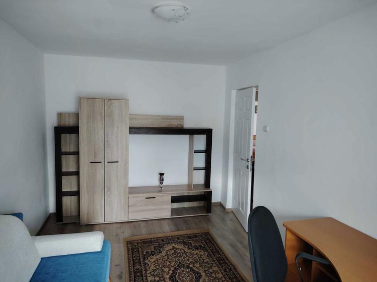 Apartement renovat, mobilat si utilat - 3 camere, 3 balcoane, 2 bai 96m in zona Lunca-Politie - 1