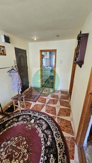Apartament 4 camere, ultracentral, etaj intermediar - 1