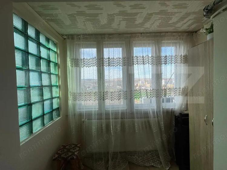 Apartament cu 3 camere in Hunedoara - 6