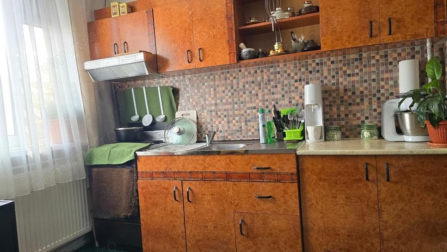 Apartament 4 camere in Deva, zona Progresul langa Sc Gen Nr 2, et 3 - 13