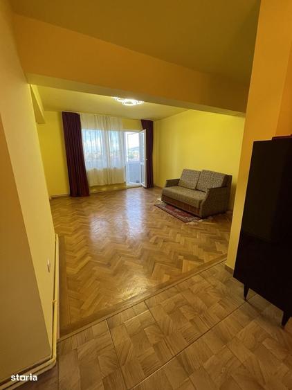 Apartament cu 4 camere în Central