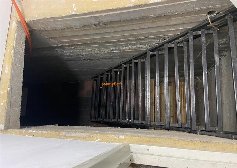 Spatiu comercial situat in zona sat Petresti , actual restau - 17