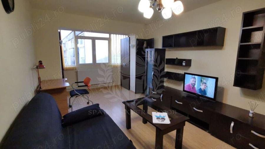 // GARSONIERA// REPUBLICII NORD// - 1