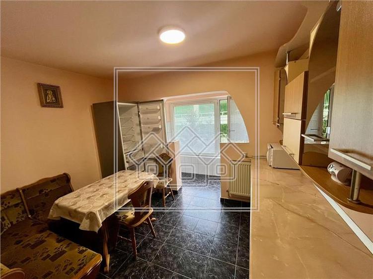Apartament de inchiriat  Sibiu - 2 camere - etaj 1 - Rahovei - 5