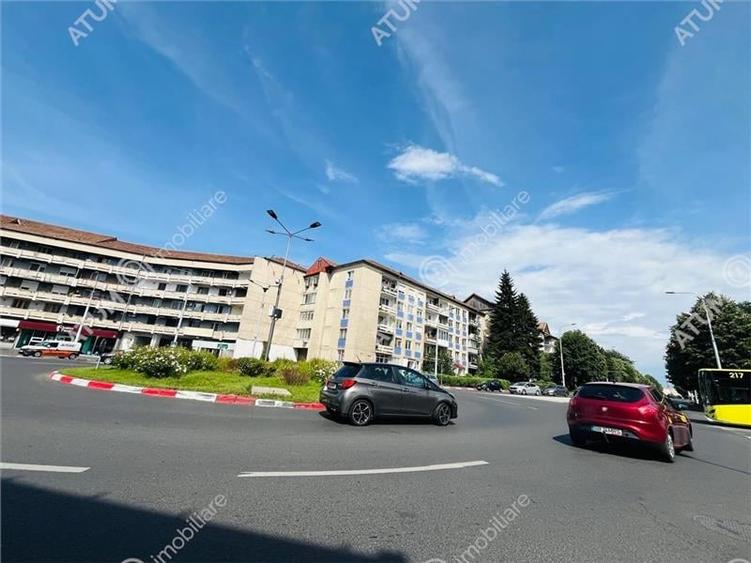 Spatiu comercial in zona Centrala ce dispune de vad pietonal si auto - 2