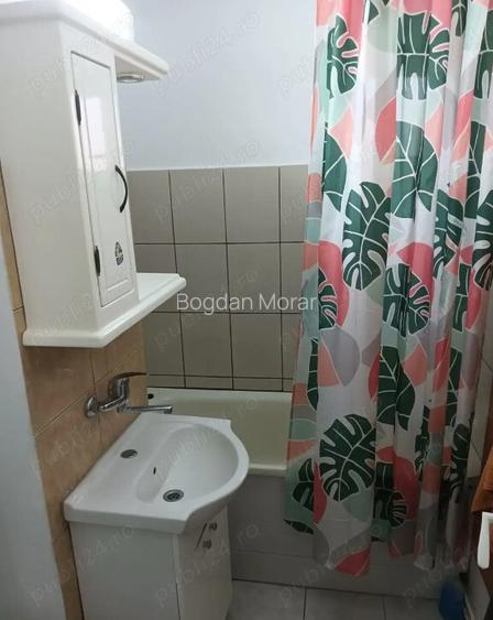 Inchiriez apartament 3 camere Mana?tur Inchiriez apartament 3 camere Mana?tur