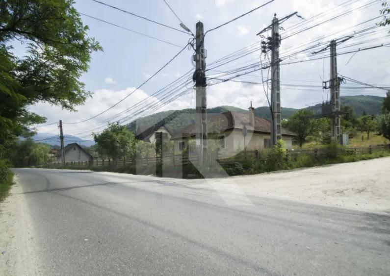 Teren investitie Bran - Predelut, la 2 km de Castelul Bran - 2