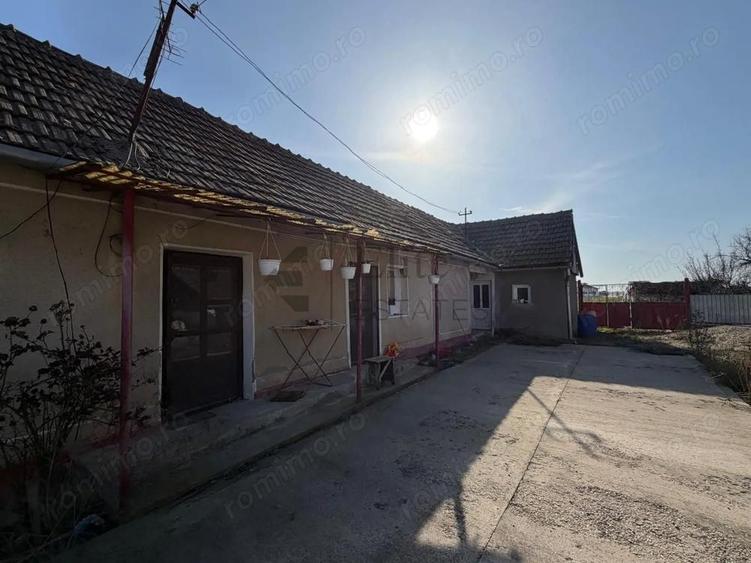 Teren 2195 mp Cihei strada Principala - 1