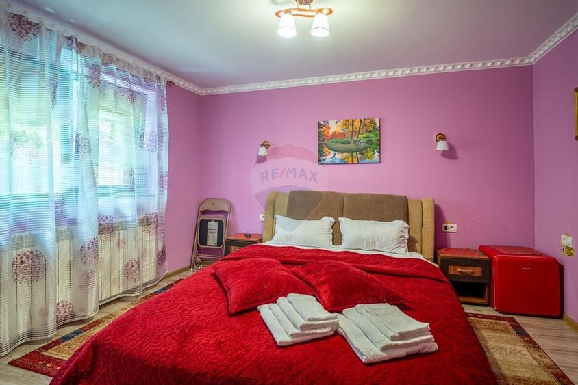 Vila moderna cu 2 corpuri in Busteni | Ideala pentru turism - 12