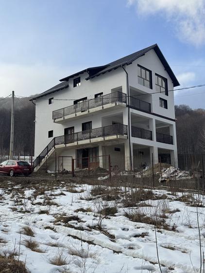 Vand casa cu 4 nivele - 3