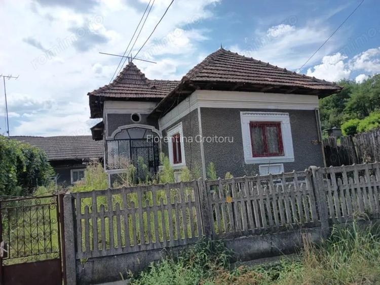 CASA PITOREASCA DE VANZARE BRANESTI - DAMBOVITA CASA PITOREASCA DE VANZARE BRANESTI - DAMBOVITA
