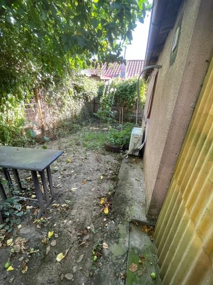 Casa cu 3 camere, garaj si curte spatioasa – zona Giulesti - 12
