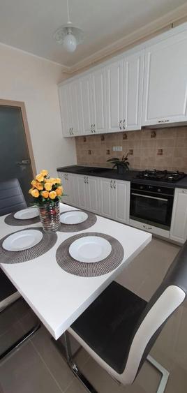 Inchiriez apartament 2 camere - 8