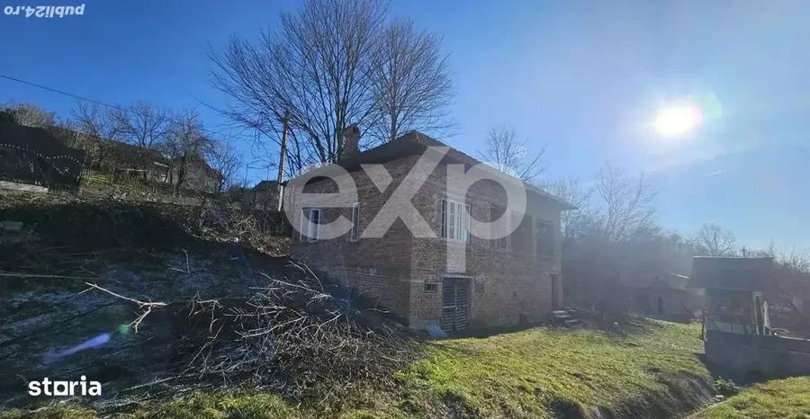 Casa 3 camere in Livezeni Stalpeni | 88 mp utili, teren 300 mp, zo - 2