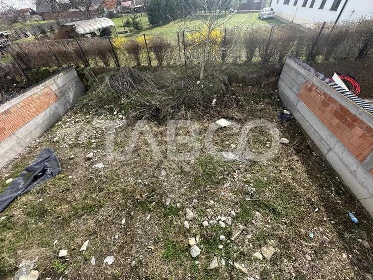 Casa individuala cu 4 camere 2 bai 500 mp teren 2 terase carport - 4