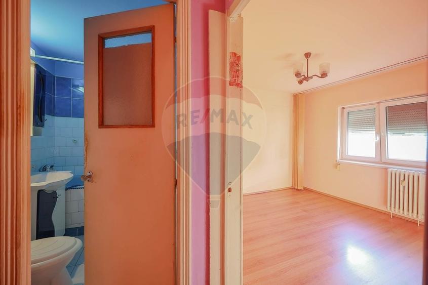 Apartament decomandat cu 2 camere de vânzare – Zona Dacia - 8