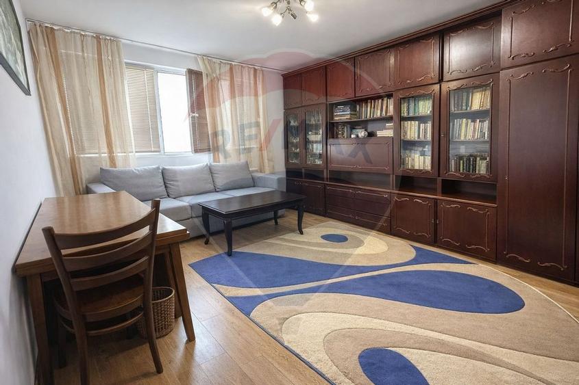 Apartament cu 2 camere de vânzare  EROII REVOLUTIEI - 1