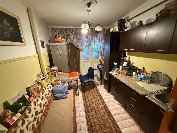 APARTAMENT 2 CAMRERE, BD UNIRII - 7