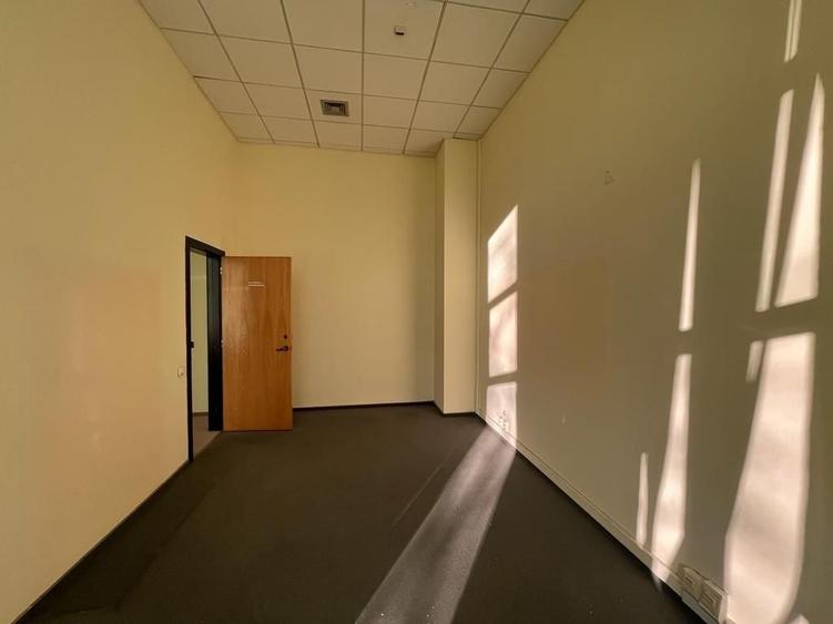 De inchiriat spatiu comercial cu ISU in zona Unirii. Pretabil clinica - 6