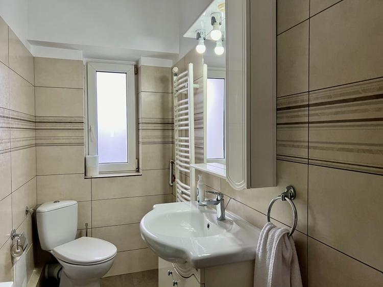 Inchiriere apartament 2 camere (Unirii) (Parcul Izvor). Priveliste superba. - 7