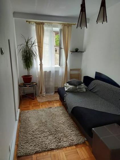 Inchiriez apartament Campina - 1