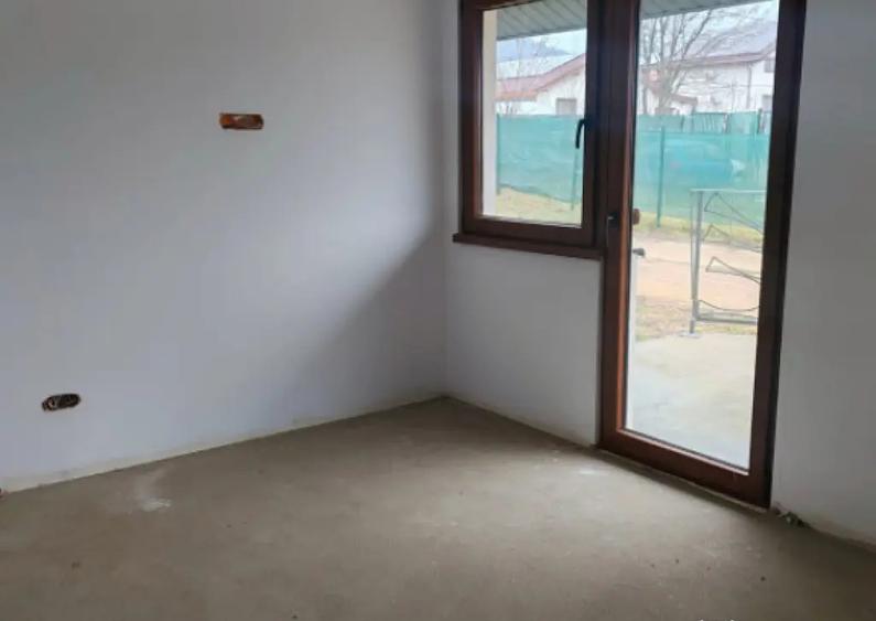 Casa noua 2025, semifinisata in zona lini?tita - Tau - 3
