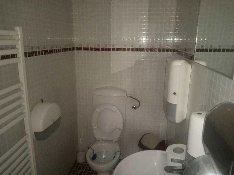 Vand Spatiu Comercial - 5