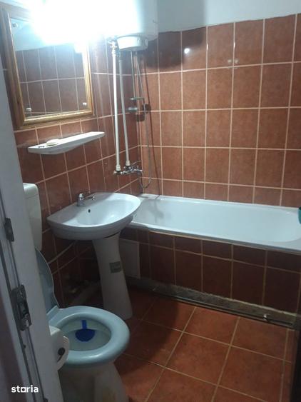 Apartament 2 camere, centrala pe gaz,balcon, etaj 3 - 3